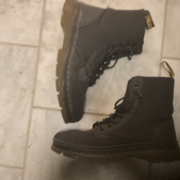 Doc Martens - Picture 2 of 3
